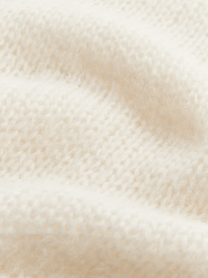 Soft Goat Alpaca Crewneck Sweater in White