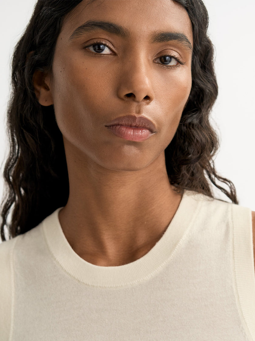 Soft Goat Featherlight Singlet