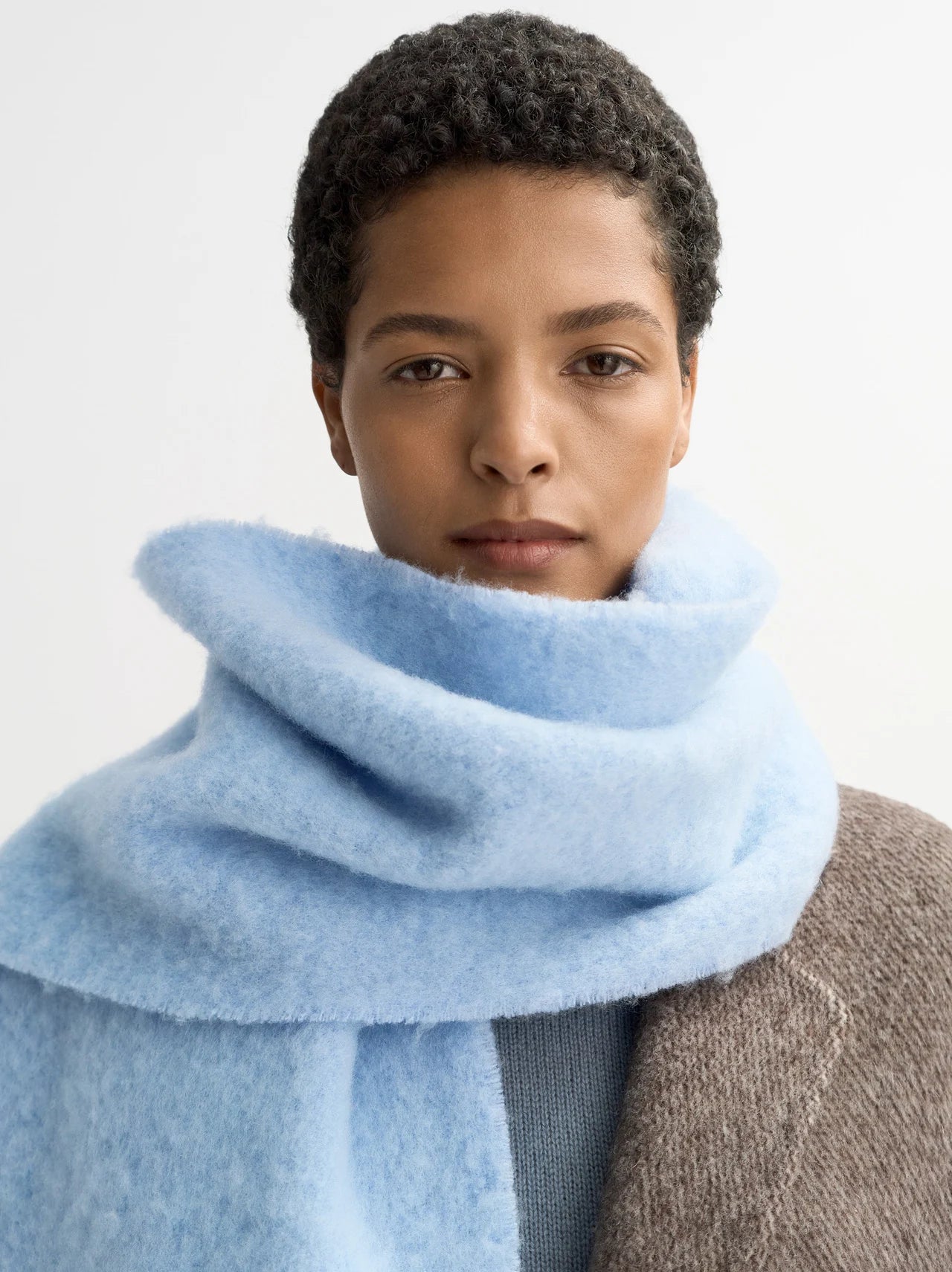 Soft Goat wool scarf with fringe