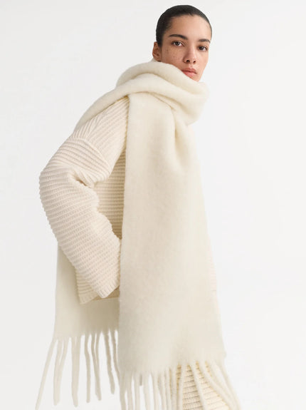 Soft Goat wool scarf with fringe