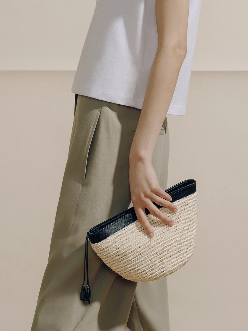 The Medium Zip Clutch in Handwoven Fique