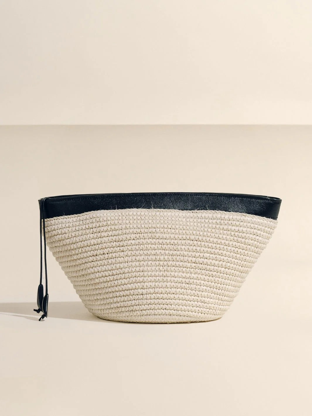 The Large Zip Clutch in Handwoven Fique