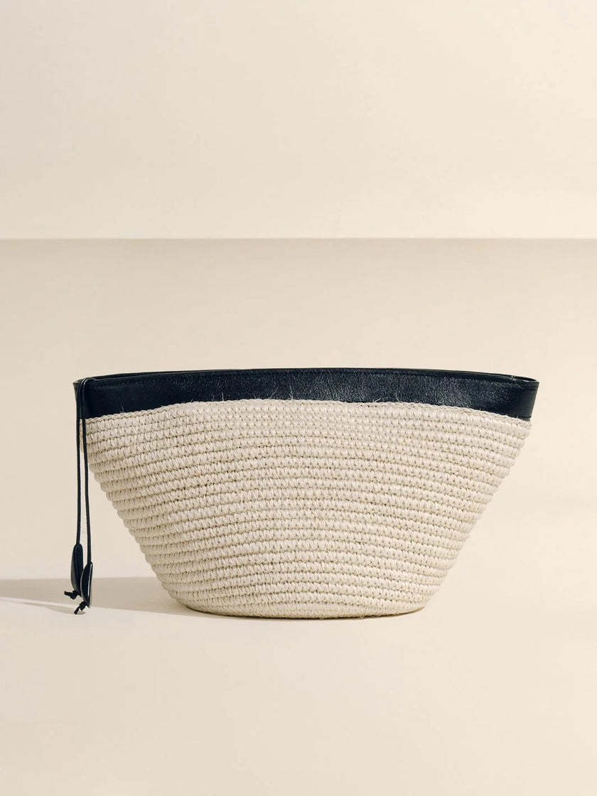 The Large Zip Clutch in Handwoven Fique