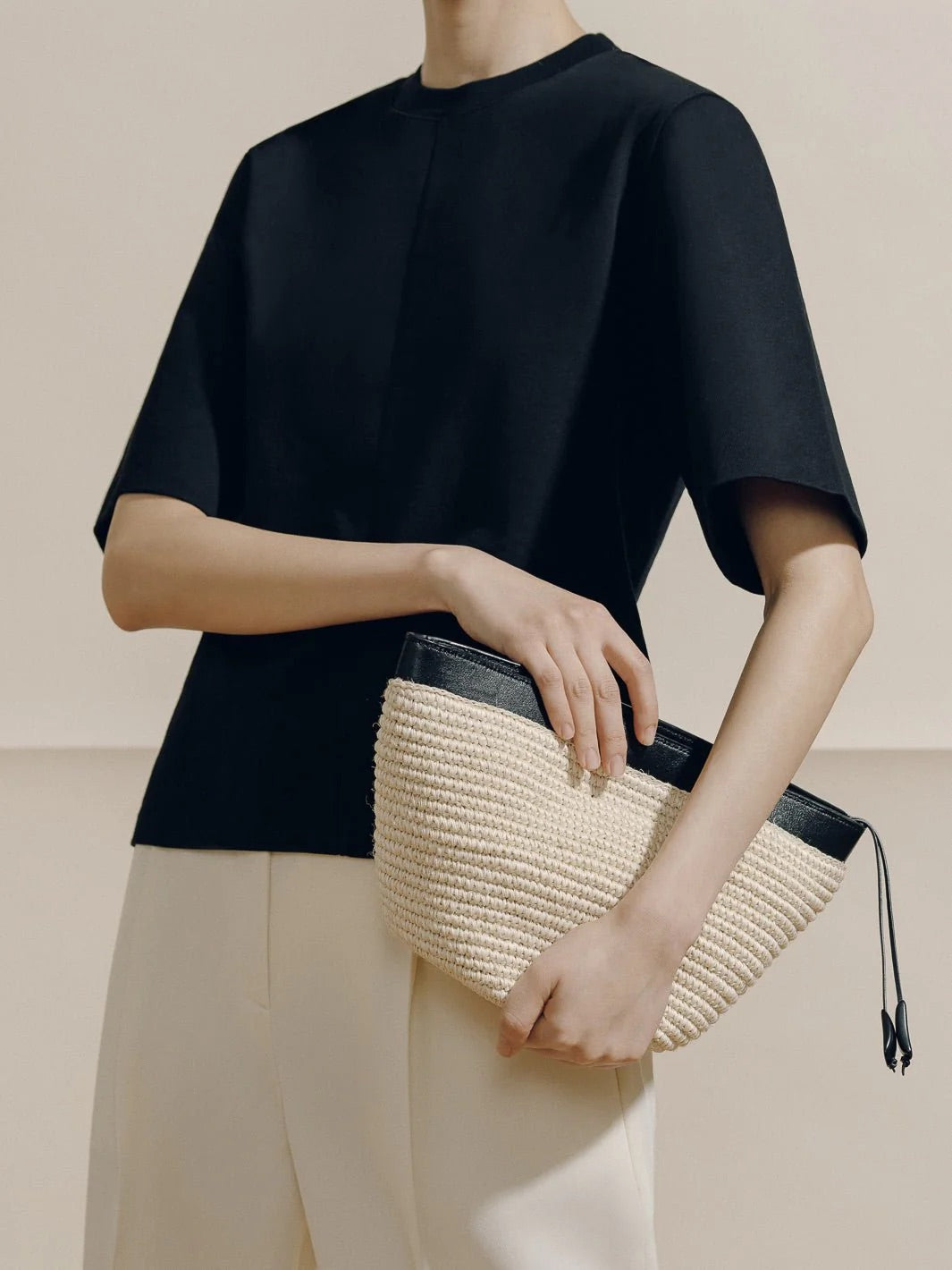 The Large Zip Clutch in Handwoven Fique