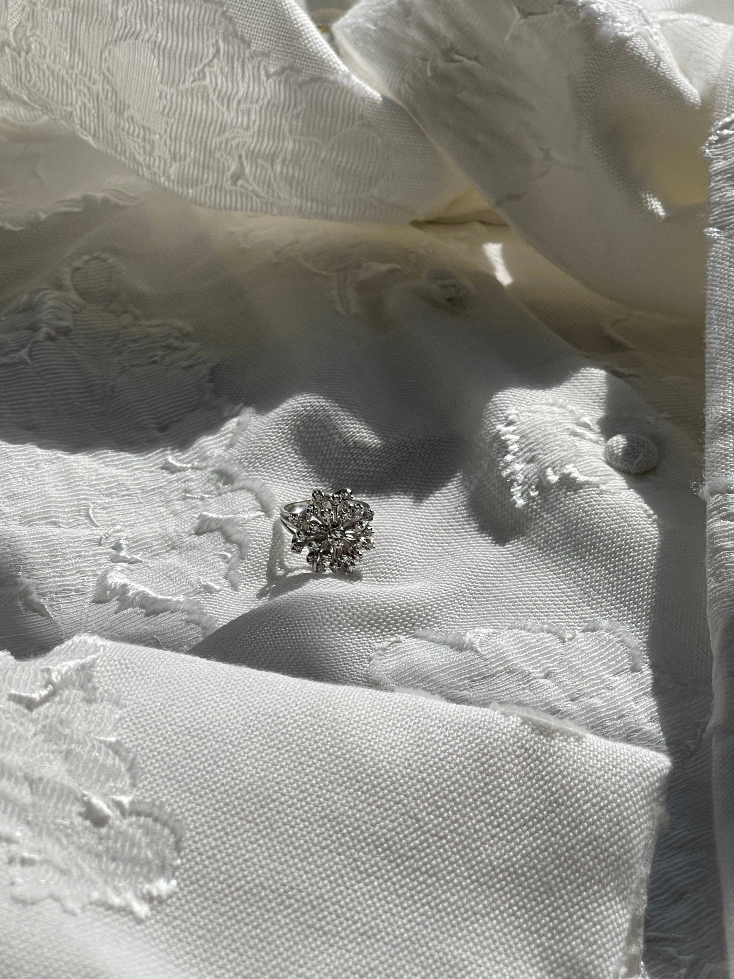 Heirloom Collection White Gold Diamond Snowflake Ring