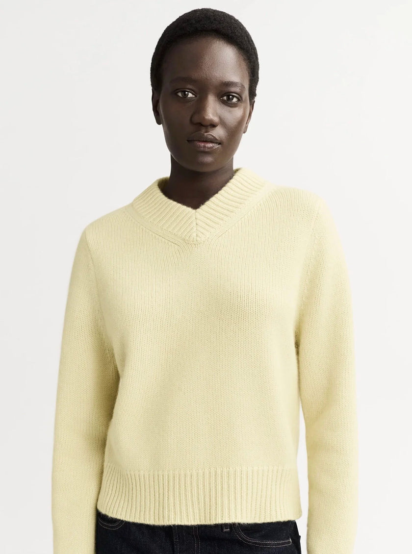 Soft Goat Chunky V-Neck  Cashmere Sweater