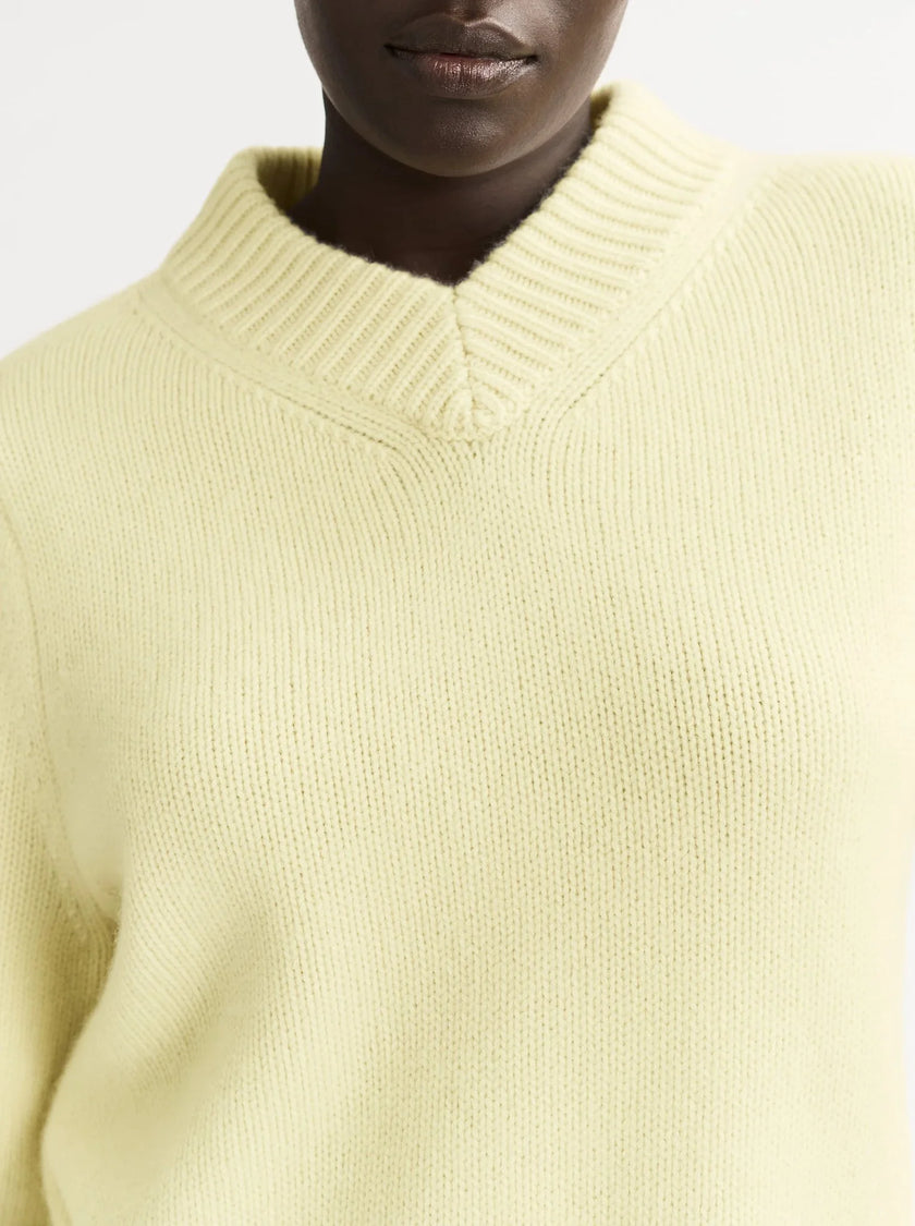 Soft Goat Chunky V-Neck  Cashmere Sweater